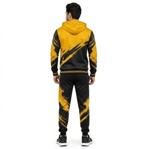 Conjunto deportivo sublimado personalizado, ligero, para hombre, con estampado, diseño moderno, tela resistente para entrenamiento deportivo y fitness. - Product Image 5