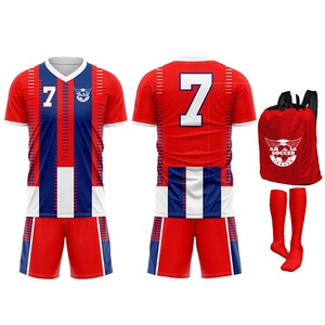 Nuevos Uniformes de Fútbol Transpirables y Elásticos con Estampado Digital de Manga Corta para Hombre, Colores Personalizados, Precio de Fábrica, OEM para Equipos - Product Image 3