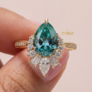 แหวนหมั้นเพชรทรงลูกแพร์เพาะเลี้ยงคุณภาพพรีเมียม ความใส VVS ทอง 14K ประดับเพชรแบบคลัสเตอร์พาเว่ สำหรับงานแต่งงาน - Product Image 2