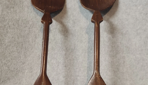 Ensemble cuillère et fourchette en bois couleur marron, de qualité supérieure, pour événements et restaurants. - Product Image 3