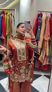 Ensemble de tenue ethnique avec broderies miroir, pantalon palazzo brodé et dupatta en dentelle Ressa, tenue de soirée élégante, entièrement cousue - Product Image 6