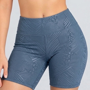 Shorts de pole dance para mujer con agarre adhesivo, tela elástica suave, ajuste cómodo y soporte confiable para una movilidad fluida. - Product Image 2