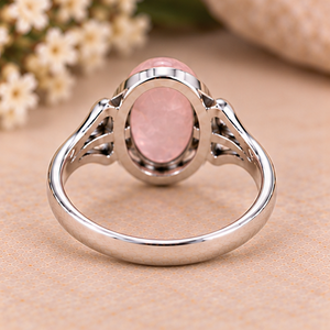 Hermoso Anillo de Plata con Cabujón de Cuarzo Rosa, Piedra Rosa Ovalada, Hombros con Trabajo Artístico Calado y Diseño Elegante para Uso Diario - Product Image 5