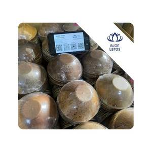 Assiettes en feuilles de palmier jetables, best-sellers pour la restauration, les événements, les buffets et la nourriture du Vietnam - Product Image 1