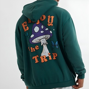 Sudadera con Capucha Verde Bosque Minimalista con Gráfico de Hongo Pequeño, Suave y Cómoda, Estilo Urbano Casual, Estética Limpia, para Uso Diario - Product Image 2