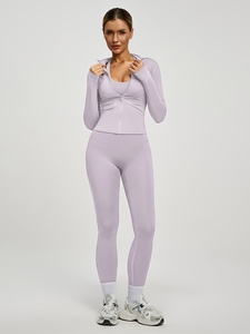 Ensemble de vêtements de sport pour femmes Atlaset Premium, trois pièces, soutien-gorge de sport sans couture, leggings, veste, personnalisation de la marque, fabrication OEM ODM - Product Image 1