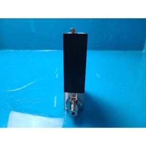 Contrôleur de débit massique numérique AERA FC-7800CD H2 2SLM d'occasion – Pièces d'équipement semi-conducteur d'époque - Product Image 3