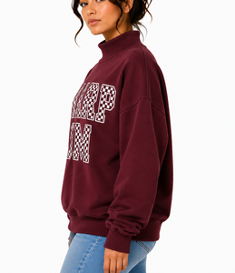 Sudadera Oversize Personalizada para Mujer con Cuello Alto, Parche de Letras a Cuadros, Hombros Caídos, Estilo Casual Urbano - Product Image 4