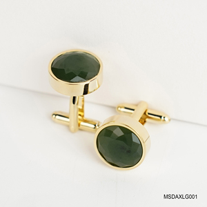 Boutons de manchette haut de gamme en pierre précieuse néphrite à facettes, plaqués or 18 carats (MSDAXLG001) de la collection Tinh Vu - Product Image 1