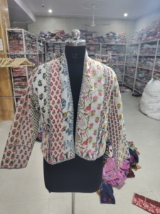 Abrigo Largo Estampado Floral para Mujer, Cuello en V, Frente Abierto, Estilo Bohemio, Prenda Exterior Informal, Manga Larga, Tela de Poliéster, REGALO PARA ELLA - Product Image 1