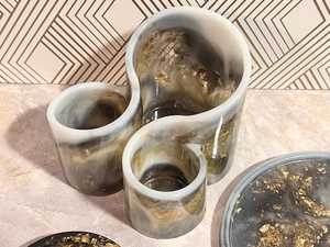 ชุดห้องน้ำเรซิ่นทำมือคุณภาพสูง รักษ์โลก ทาสีด้วยมือ ตกแต่งด้วยทองคำเปลว  ปรับแต่งสีได้ตามต้องการ จาก TIMELESS CRAFT - Product Image 4