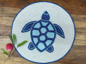 Salvamantel Redondo Azul con Cuentas de Tortuga, Hecho a Mano con Cuentas de Semillas, Decoración de Mesa de Comedor con Temática Marina y Costera, Decoración para el Hogar - Product Image 6