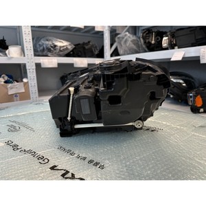 ไฟหน้ามือสอง E-class ด้านขวา A2139066601 - Product Image 5
