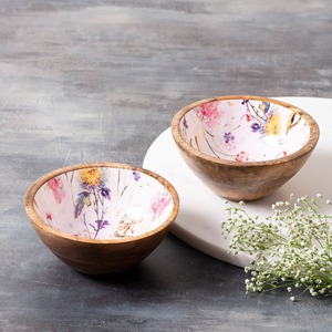 Bol à salade artisanal en bois de manguier écologique de luxe, émaillé, moderne, résistant au lave-vaisselle et au congélateur, motif floral aquarelle rose et blanc - Product Image 1