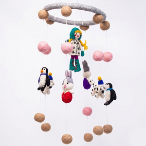Móvil de Fieltro de Lana Hecho a Mano para Bebé, Decoración Colgante Ecológica para Cuarto de Bebé, Móvil de Cuna con Animales Adorables para Regalo de Recién Nacido - Product Image 1