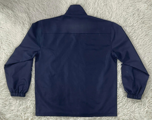 เสื้อแจ็คเก็ตกันลมผู้ชายแบบ OEM สั่งทำพิเศษ น้ำหนักเบา สวมใส่สบาย มีซิปเต็มตัว สำหรับแบรนด์อเมริกัน โปรโมชั่น และชุดกีฬา - Product Image 4