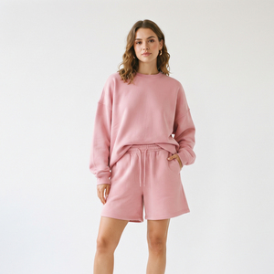 Ensemble décontracté en molleton pour femme : short à taille mi-haute avec cordon de serrage et sweat-shirt à manches longues et épaules tombantes, 100% coton - Product Image 6