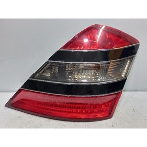 Luz Trasera Derecha Usada Clase S A2218200264 - Product Image 2