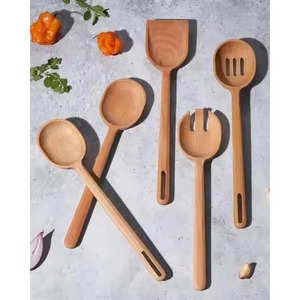 Cuchara de cocina de teca individual más vendida, utensilio de madera de mango largo con forma ovalada lisa para remover y servir sopas en sartenes antiadherentes - Product Image 4