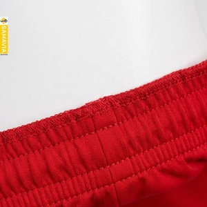 Shorts de sport SAMAVIA pour femme, rouge uni, taille mi-haute, tricoté, respirant, séchage rapide, coupe ajustée, taille élastique, 100 % polyester - Product Image 5