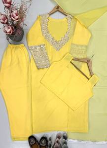 Women Embroidered Reversible Straight <b>Kurta</b> Set Dupatta Pink <b>Silk</b> Traditional Ankle Length Regular Fit - Product Image 4