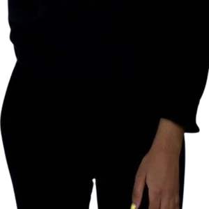 Sweat-shirt noir unisexe à col rond pour femme, imprimé graphique, coton de qualité supérieure, élégant, confortable, décontracté, à porter au quotidien - Product Image 4