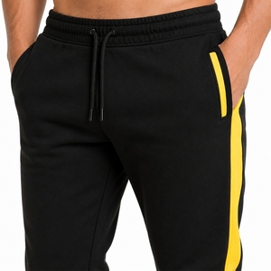 Conjunto Deportivo con Sudadera para Hombre, Estilo Urbano Premium, Tela Suave y Cómoda, Moda Urbana Moderna, Corte Relajado para Uso Diario, Ropa Urbana Moderna - Product Image 5