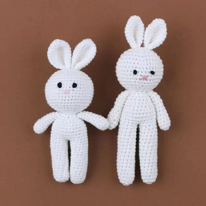 Jouet en peluche lapin en coton au crochet pour bébé, lapin kawaii fait main, du meilleur fournisseur au Vietnam - Product Image 4
