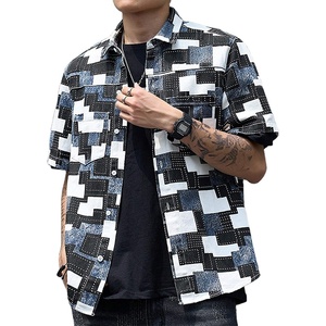 Camisa de mezclilla desgastada para hombre, estilo casual, estilo urbano, manga larga, con botones, corte relajado, suave, lavada, para uso diario. - Product Image 1