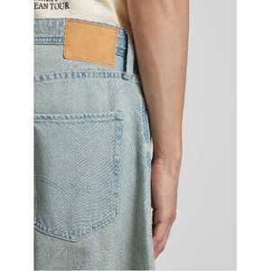 กางเกงยีนส์ขาสั้นผู้ชายสไตล์ลำลองปักลายแบบดิสเทรส คุณภาพสูง ซักแล้วทรงหลวม ระบายอากาศได้ดี เป็นมิตรกับสิ่งแวดล้อม บริการ OEM ปี 2026 - Product Image 5