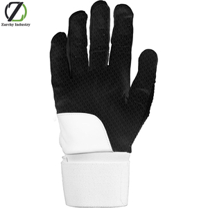 Guantes de bateo profesionales con correa doble extra ancha para soporte de muñeca y nudillos de malla para mayor flexibilidad. - Product Image 6