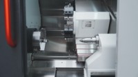Torno CNC de torreta Leichman de alta precisión de 0.008mm con 3 ejes, servo hidráulico programable y contrapunto LK-200L