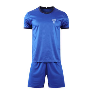 Uniforme de Fútbol Personalizable al por Mayor, Equipo de Fútbol con Logotipo Impreso Personalizado, Hecho en Pakistán, Diseña Tu Propio Uniforme de Fútbol - Product Image 1