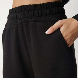 Conjunto de Sudadera con Capucha y Pantalones Deportivos de Dos Piezas para Mujer, Color Negro Sólido, Felpa, Ecológico, Informal, Corte Regular - Product Image 4