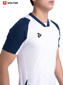 Ensemble de maillots de football personnalisés WOLVES JP de qualité supérieure, col rond, séchage rapide, respirant, impression par transfert thermique, uniforme d'équipe unisexe - Product Image 2