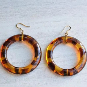 <b>Resin</b> Gold Round Drop Earrings Handcrafted Minimalist Dangle Jewelry Modern Lightweight Fashion Earrings <b>Resin</b> <b>Crafts</b> - Product Image 5