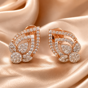 Pendientes de Lujo de Oro Rosa de 14K con Diseño de Hoja de Diamantes en Dos Tonos y Racimo Floral para Mujer, Joyería para Bodas y Novias - Product Image 2