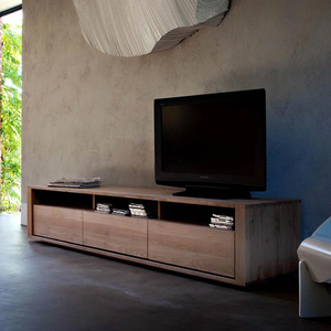 Meuble TV en bois massif de qualité supérieure pour salon, meuble TV classique en bois avec finition élégante, écologique et durable, pour salon et chambre. - Product Image 4