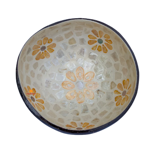 ชามเปลือกมะพร้าวออร์แกนิกประดับมุกสีส้มลายดอกไม้ งานฝีมือสำหรับตกแต่งโต๊ะอาหาร - Product Image 1