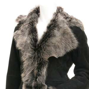 Wholesale Elegant <b>Long</b> Black Shearling Coat With Fox Fur Collar And Cuffs Winter Warm Full Sleeve <b>Women's</b> <b>Jacket</b> - Product Image 3