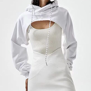 Sudaderas con Capucha Blancas Ultra-Cortadas Personalizadas para Mujer, Manga Larga, Emblema de Camuflaje, Estilo Casual, Moda Urbana, Fabricación OEM - Product Image 3