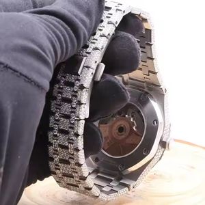 Reloj de Cuarzo para Hombre de Acero Inoxidable con Esfera de Cristal, Diamante Moissanite con Claridad VVS, para Uso Deportivo y de Negocios - Product Image 6
