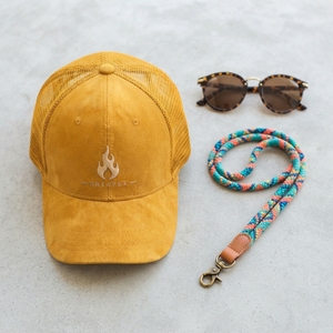Casquette de baseball pour homme jaune moutarde, style trucker, avec logo One Apex brodé, en coton, dos en maille, réglable, style streetwear décontracté - Product Image 6