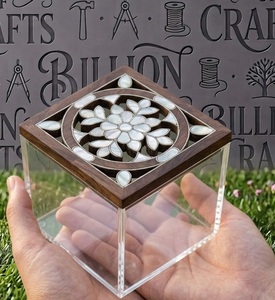 Caja de Acrílico Transparente para Dulces con Tapa Decorativa de Madera, Contenedor para Exhibición de Chocolates y Golosinas - Product Image 1