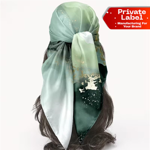Foulard carré personnalisé en polyester effet soie pour marque, vente en gros - Product Image 1
