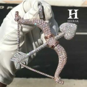 Wholesale Iced Out <b>Bow</b> and Arrow Pendant Necklace Custom Heart Arrow Diamond Pendant Luxury Moissanite Cupid Streetwear Jewelry - Product Image 3