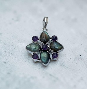 Pendentif Fait Main en Labradorite et Améthyste, Argent Sterling 925, Bijoux de Créateur, Cadeau de Fiançailles Vintage, NIKHIL GEMS, Troisième Partie - Product Image 5