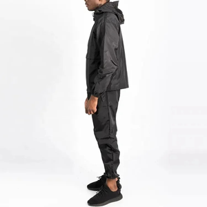 High Quality Windbreaker Crinkle Tracksuit Set Patchwork Unisex Breathable Two Piece Set 100% Polyester Tracksuit For Men - Product Image 5