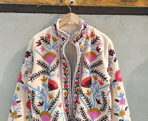 Chaqueta Floral Bordada Crema para Mujer, Estilo Prairie Chic, Cuello Alto, Abrigo de Primavera, Blusa Boho, Prenda Exterior, Chaqueta Casual Prairie para Mujer - Product Image 2