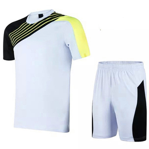 Uniforme de fútbol de tela atlética, duradera y flexible, con impresión de larga duración, en venta. - Product Image 4